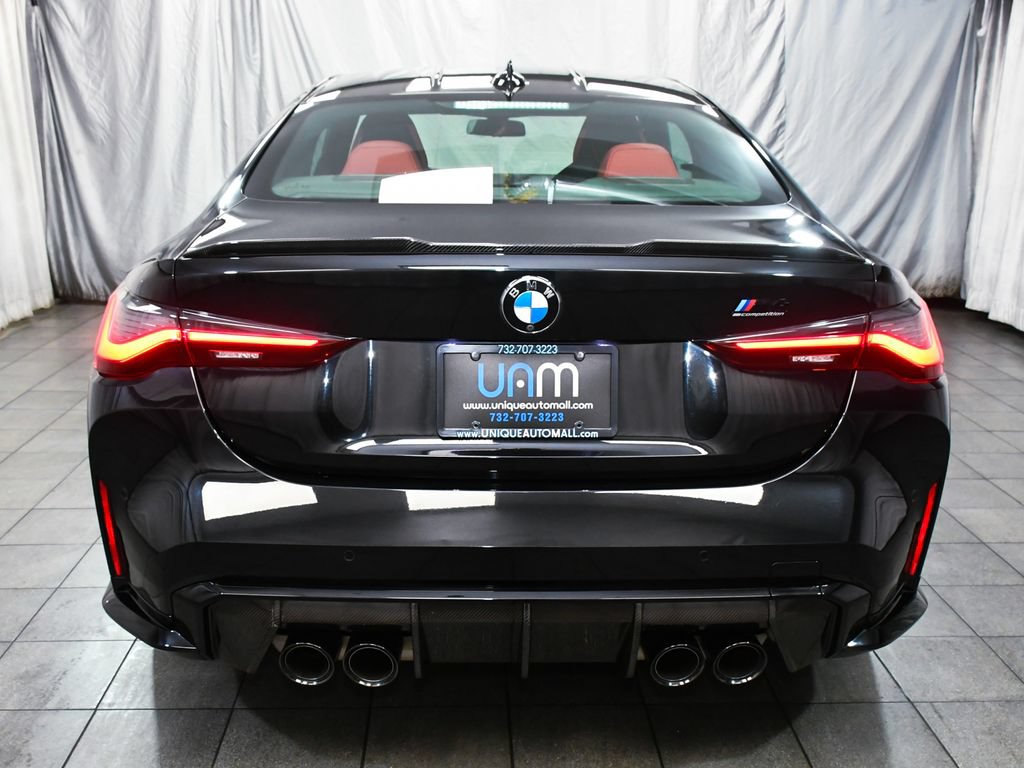 Used 2022 BMW M4 xDrive Competition w/ M Carbon Exterior Package AWD/4WD image 5