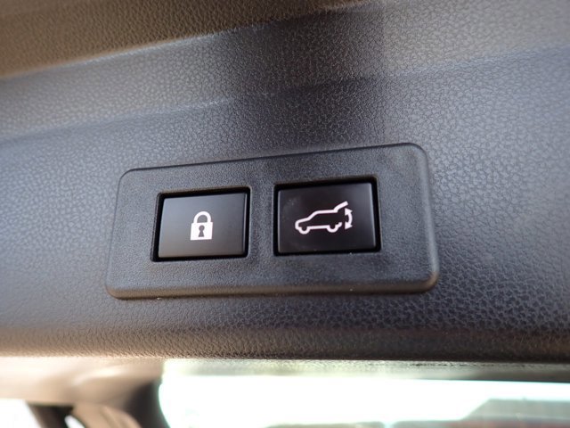 Certified 2023 Subaru Ascent Premium w/ Convenience Package AWD/4WD image 9