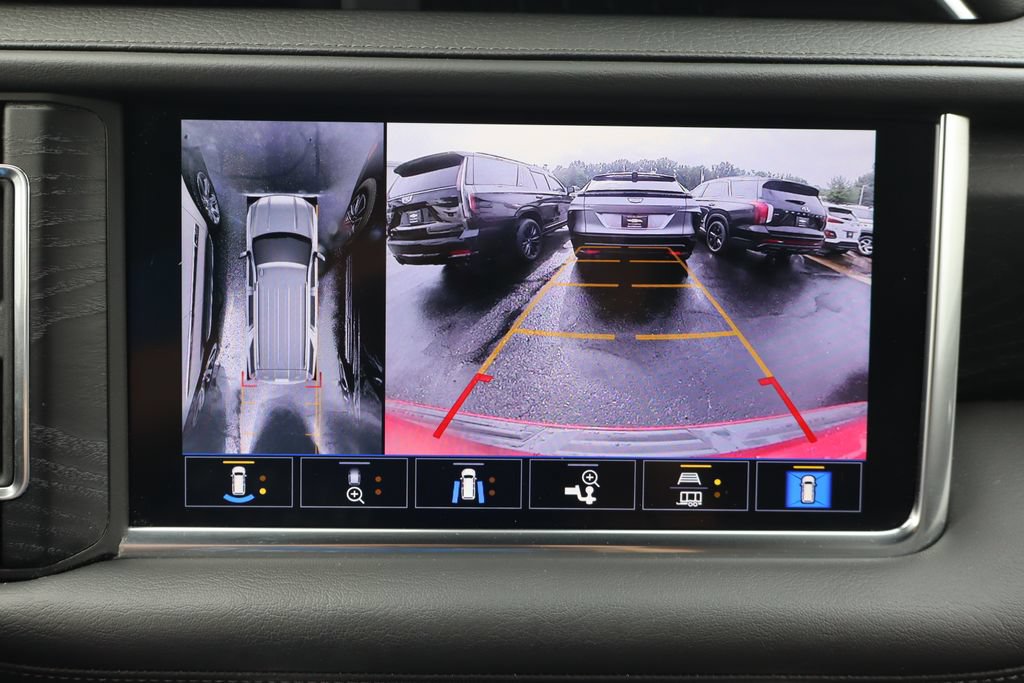 Used 2021 GMC Yukon Denali w/ Denali Premium Package AWD/4WD image 11