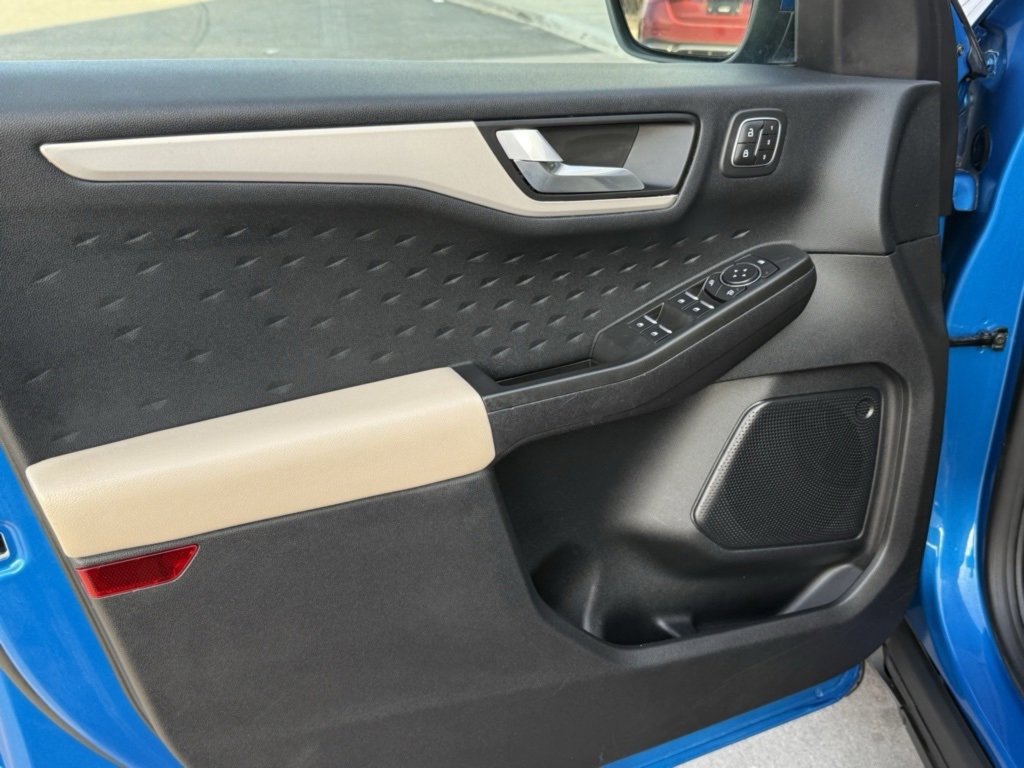 Used 2020 Ford Escape SEL image 20