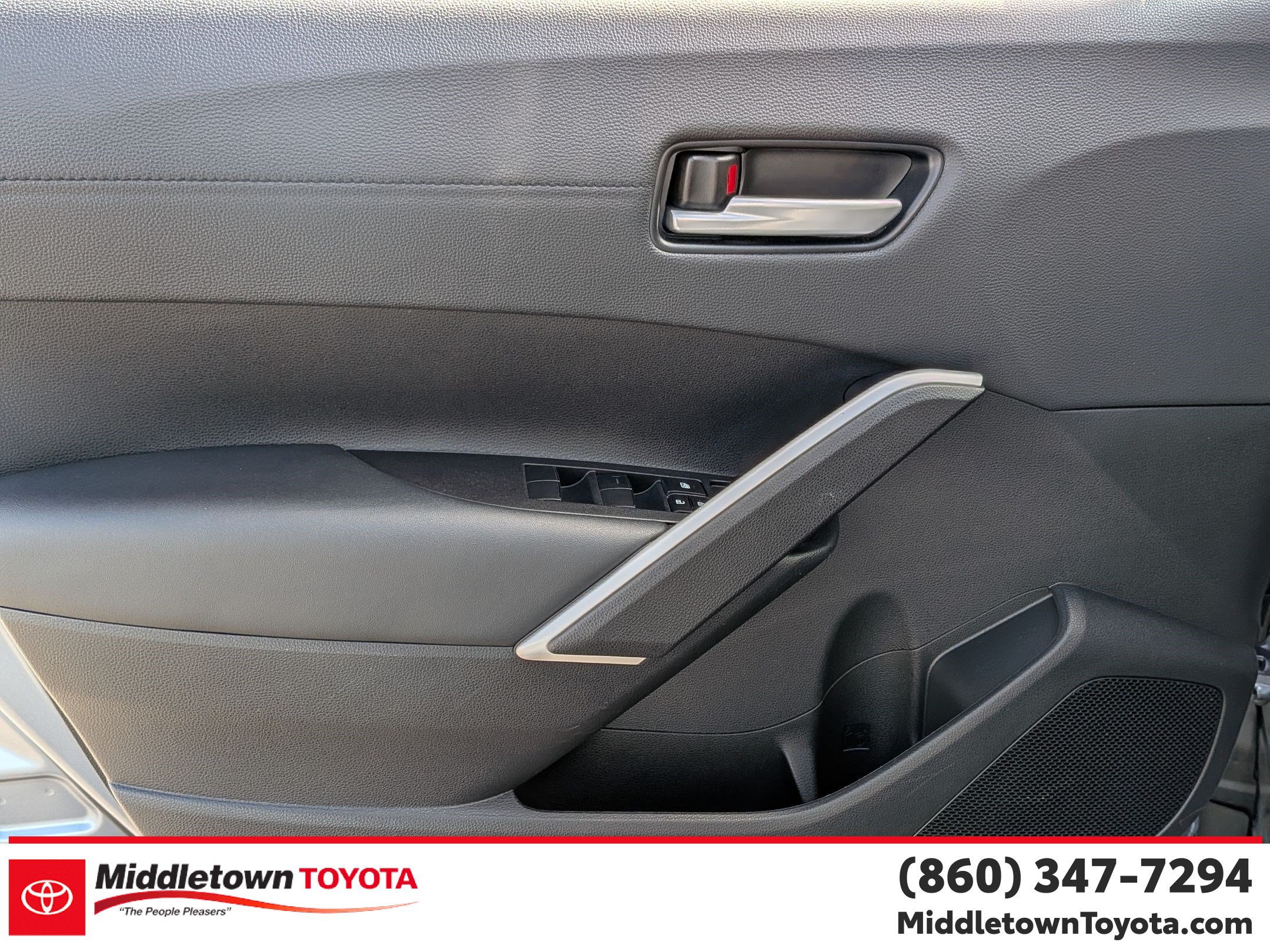 Certified 2025 Toyota Corolla Cross XLE AWD/4WD image 10