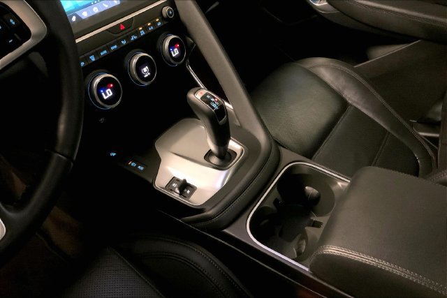 Certified 2020 Jaguar E-PACE AWD/4WD image 18