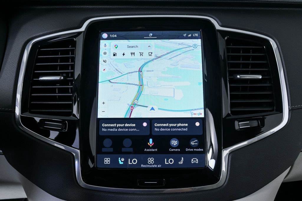Certified 2025 Volvo XC90 T8 Ultra w/ Protection Package Premier AWD/4WD image 17