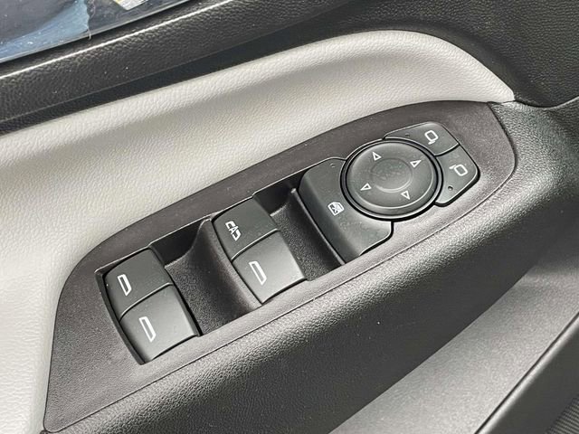 Used 2020 Chevrolet Equinox LS image 15