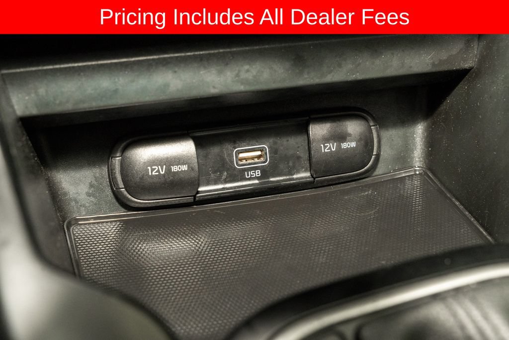 Used 2022 Kia Soul LX w/ Technology Package FWD image 13