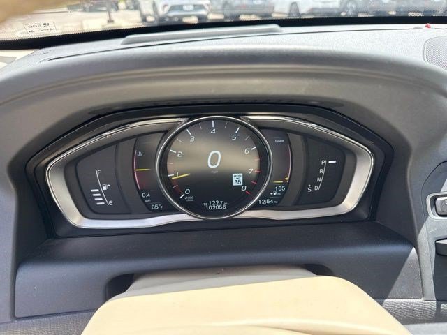 Used 2015 Volvo XC60 T5 Platinum w/ Climate Package AWD/4WD image 9