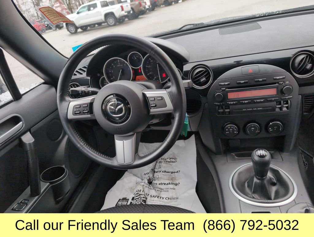 Used 2006 MAZDA MX-5 Miata Touring image 15