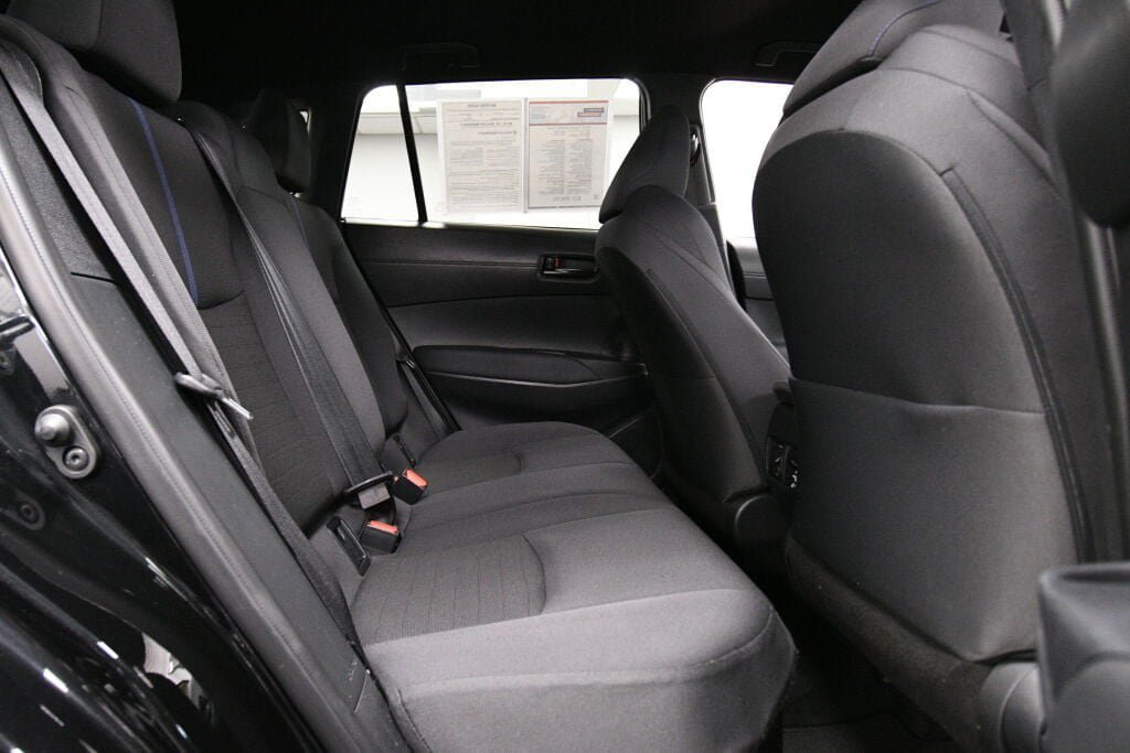 Used 2023 Toyota Corolla Cross AWD Hybrid image 22