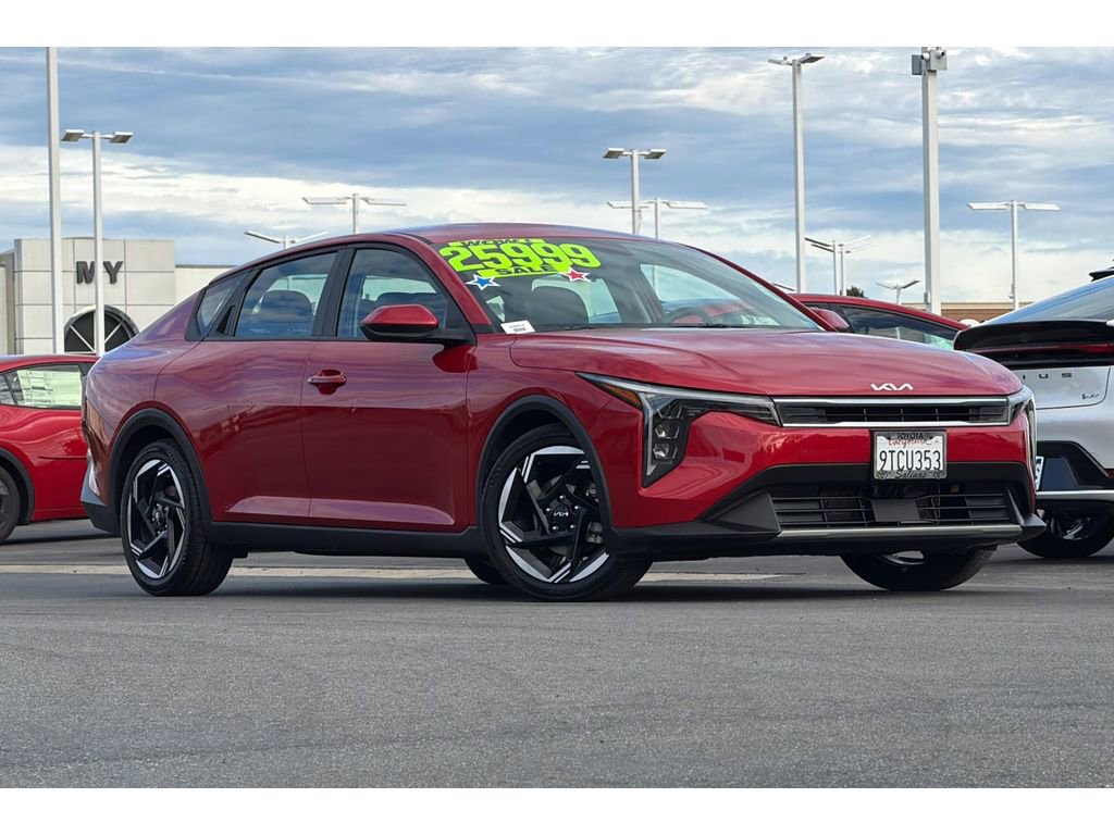 Used 2025 Kia K4 EX FWD image 2