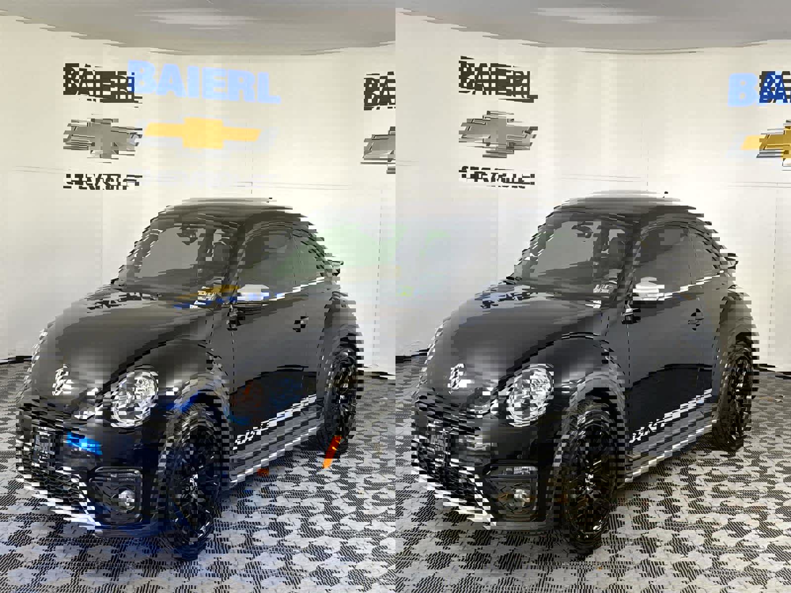 Used 2016 Volkswagen Beetle 1.8T Dune image 1