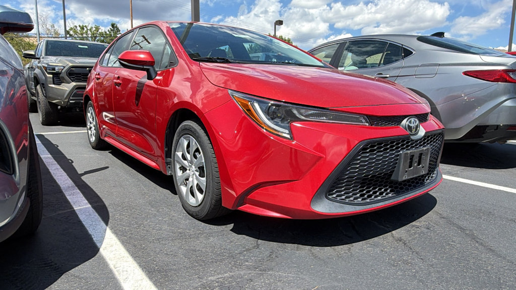 Certified 2021 Toyota Corolla LE w/ Carpet Mat Package (TMS) FWD image 1