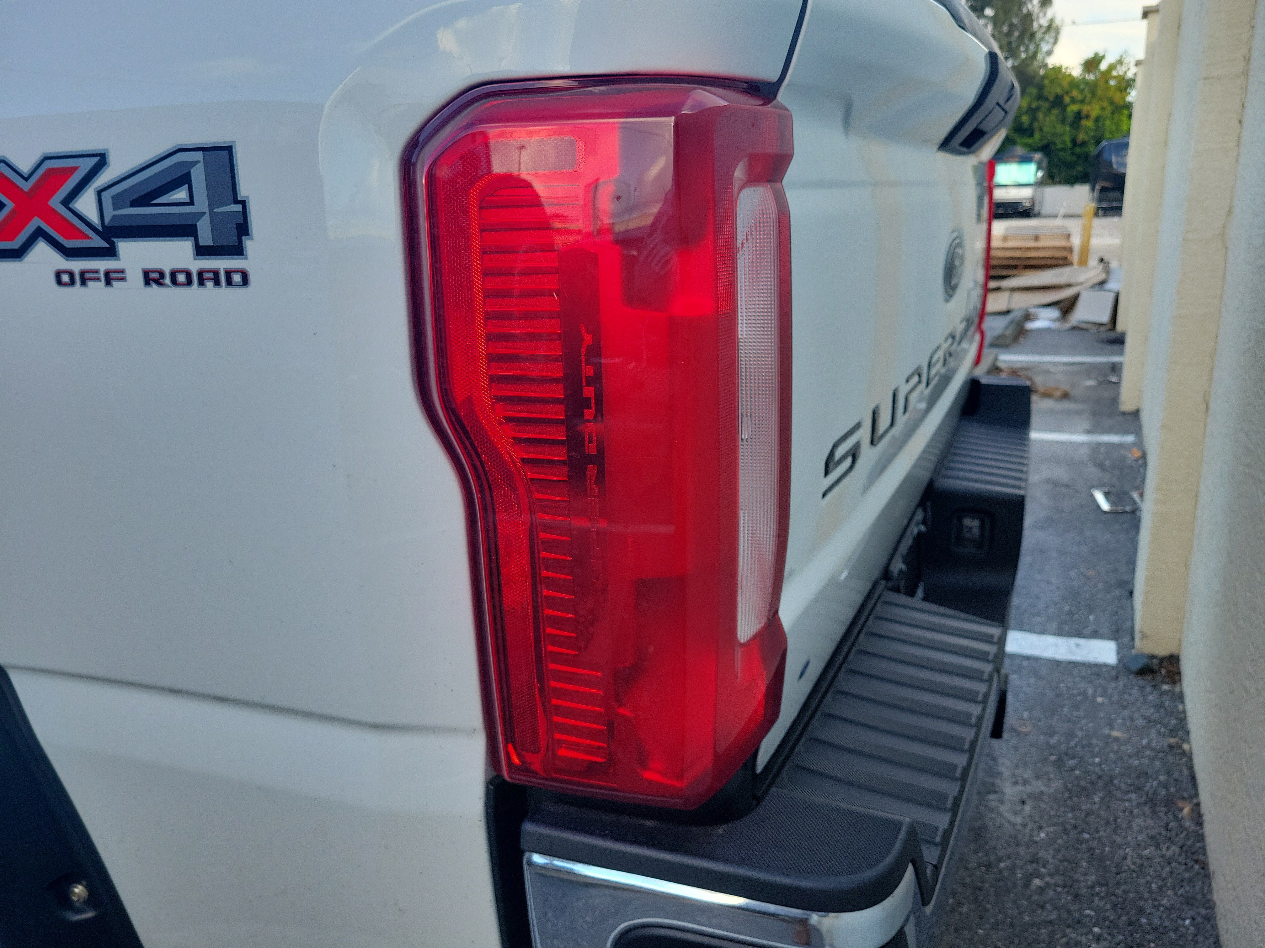 Used 2024 Ford F250 XLT AWD/4WD image 11