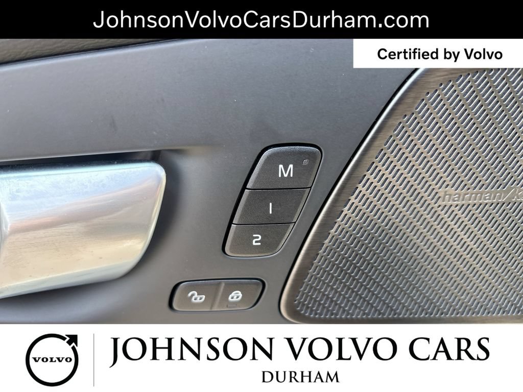 Certified 2024 Volvo XC60 T8 Ultimate w/ Protection Package Premier AWD/4WD image 16