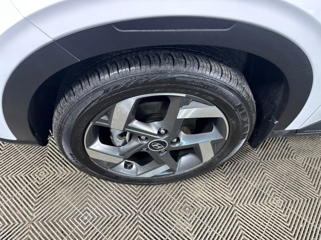 Certified 2023 Hyundai Venue SEL image 10