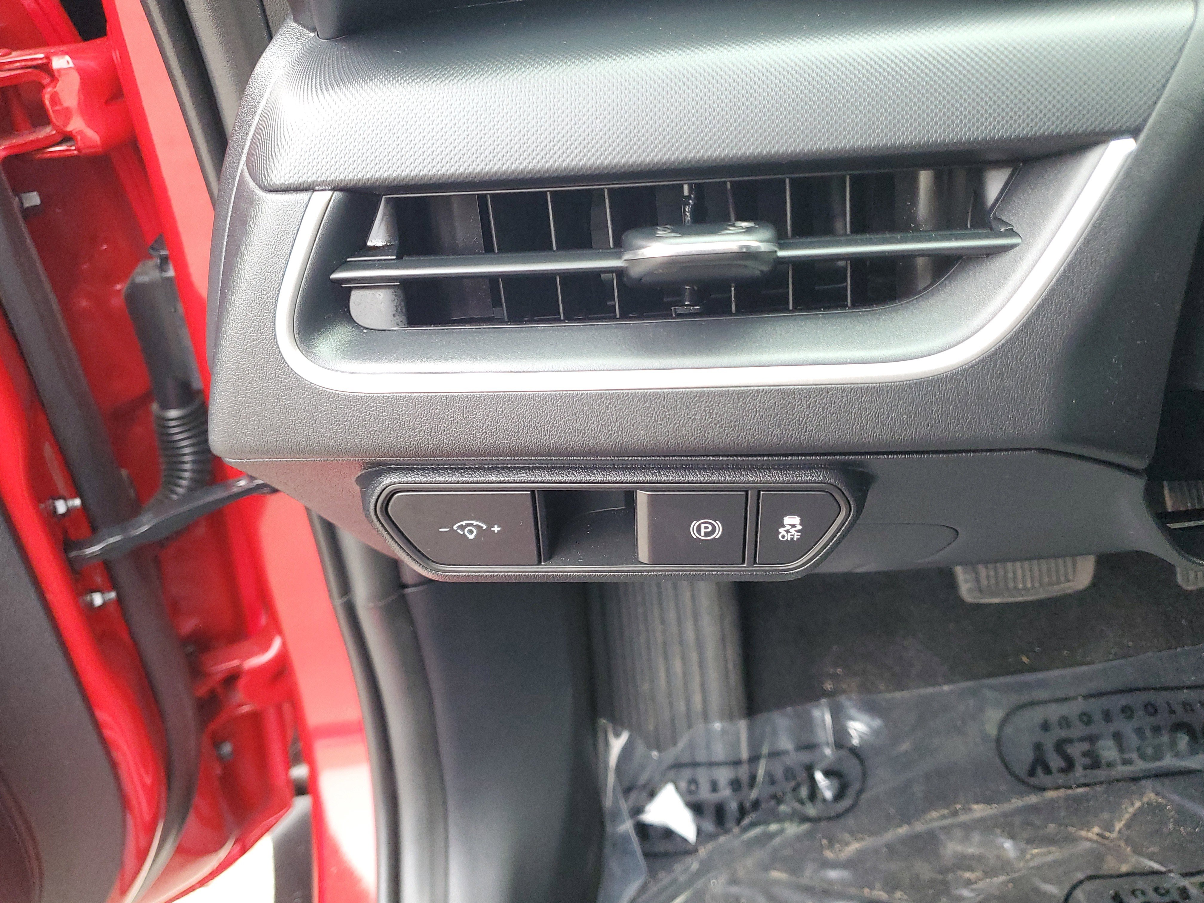 Used 2025 Kia K4 LXS image 30