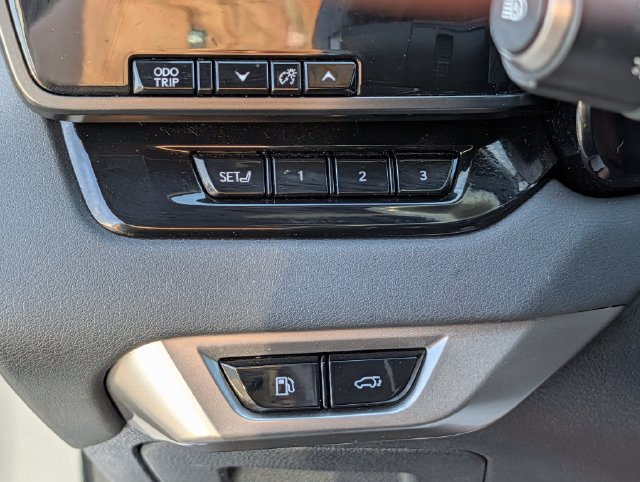 Used 2024 Lexus RX 350 F Sport w/ Convenience Package AWD/4WD image 23