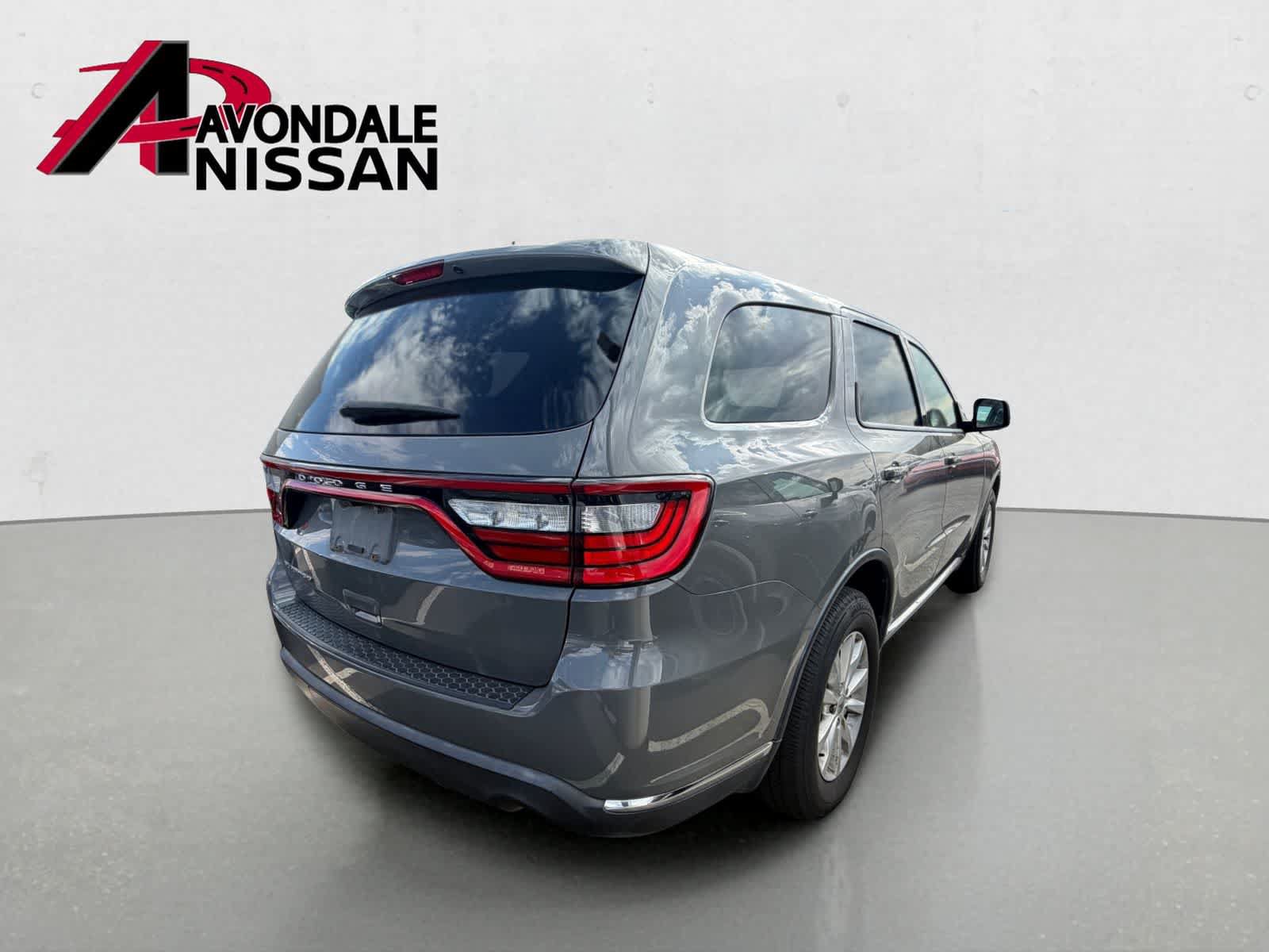 Used 2020 Dodge Durango SXT w/ 3rd Row Seating Group RWD image 3