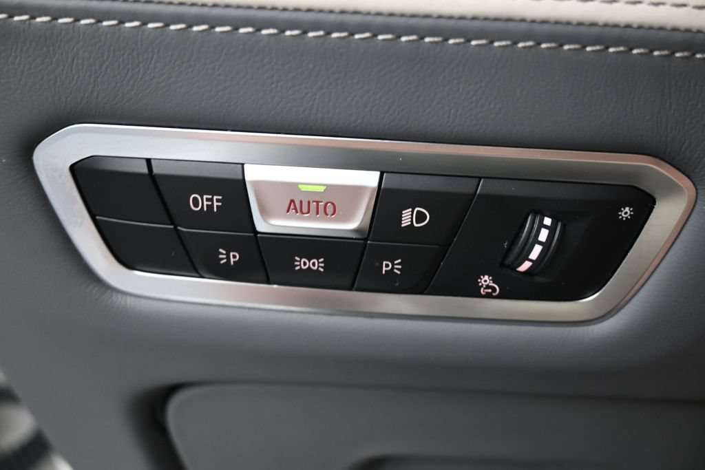 Used 2023 BMW X7 xDrive40i AWD/4WD image 20