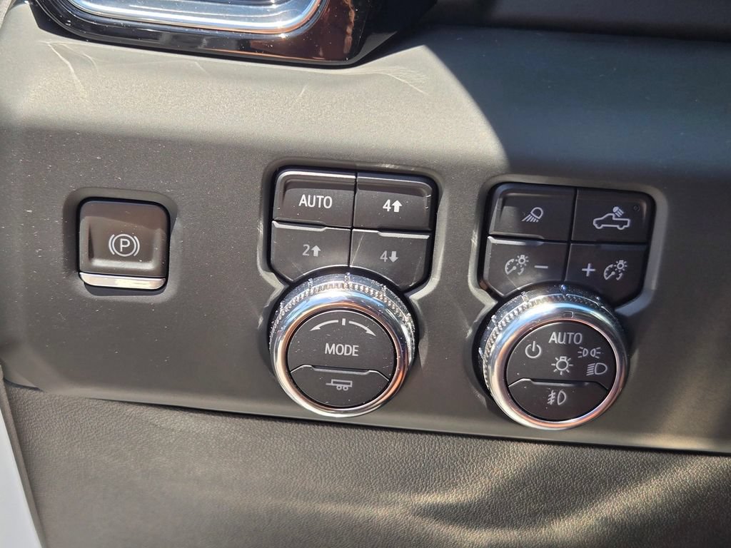 Used 2024 GMC Sierra 1500 Denali Ultimate AWD/4WD image 11