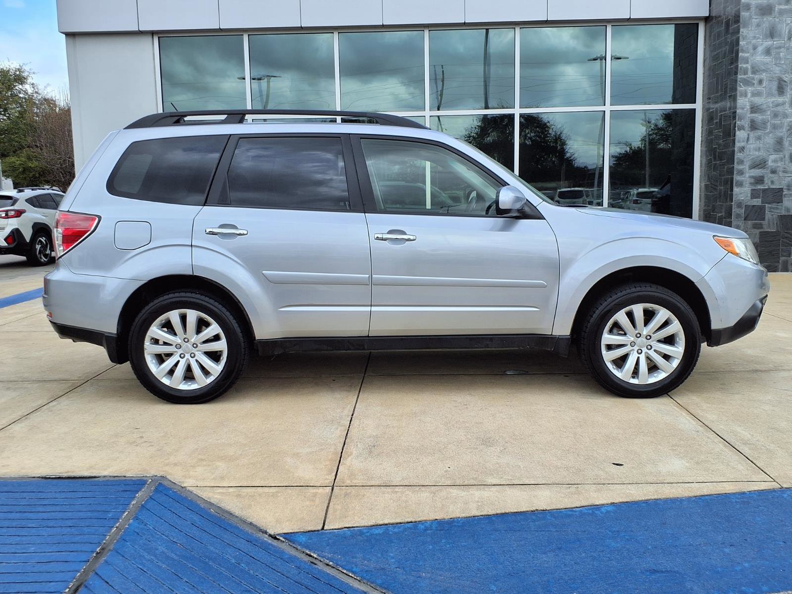 Used 2013 Subaru Forester 2.5X Limited image 26