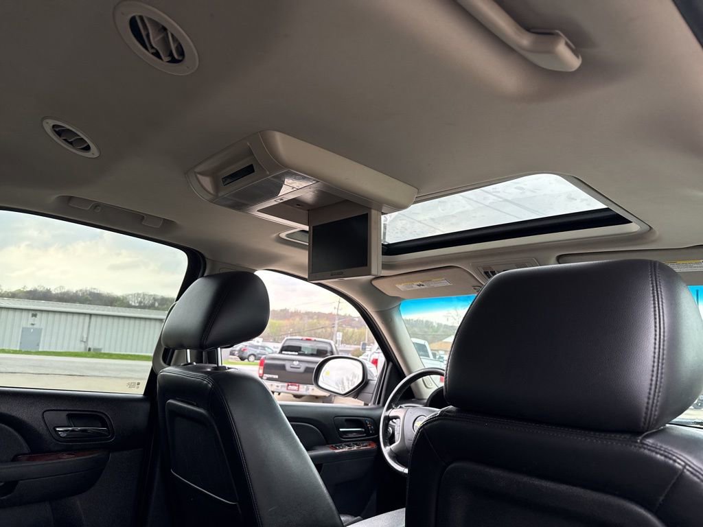 Used 2012 Chevrolet Tahoe LTZ image 2