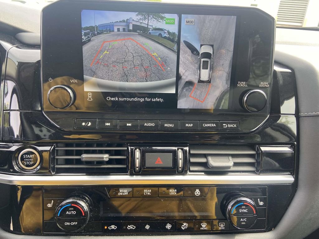 Used 2023 Nissan Pathfinder SL w/ Lighting Package (N92) image 24