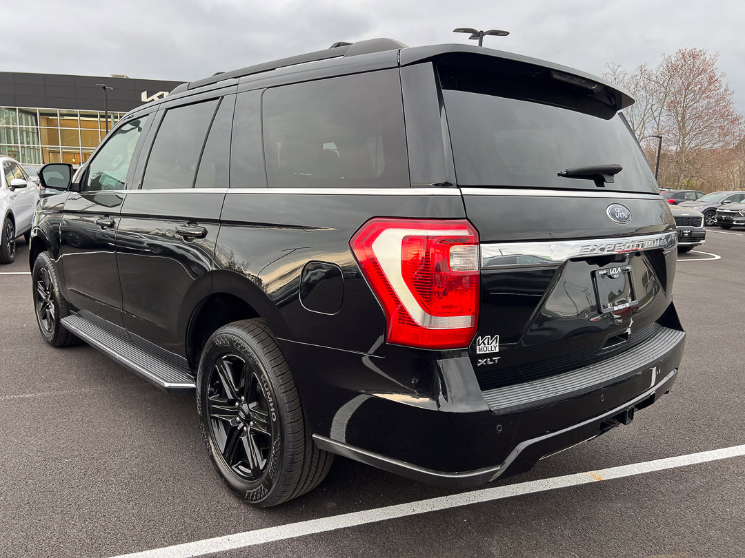 Used 2021 Ford Expedition XLT AWD/4WD image 3