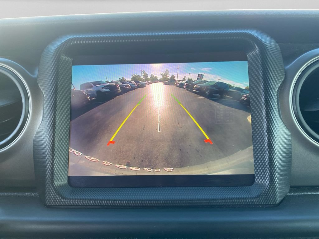 Used 2023 Jeep Wrangler Unlimited w/ Sun & Screen Package AWD/4WD image 16