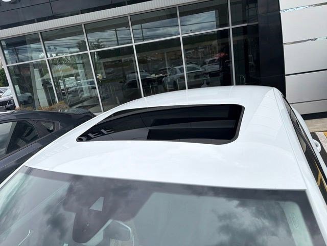 Used 2020 Volkswagen Passat 2.0T R-Line FWD image 9
