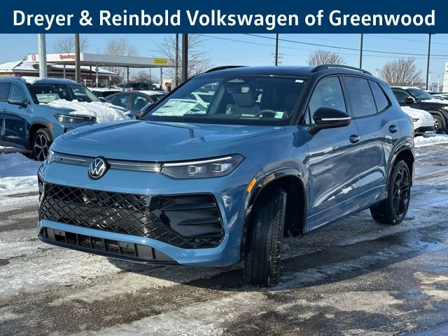 New 2026 Volkswagen Tiguan SE R-Line image 3