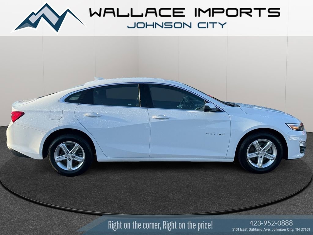 Used 2024 Chevrolet Malibu LT FWD image 6