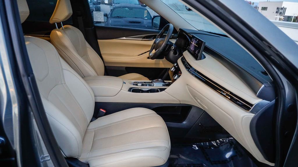 Used 2022 INFINITI QX60 Luxe w/ Cargo Package image 18