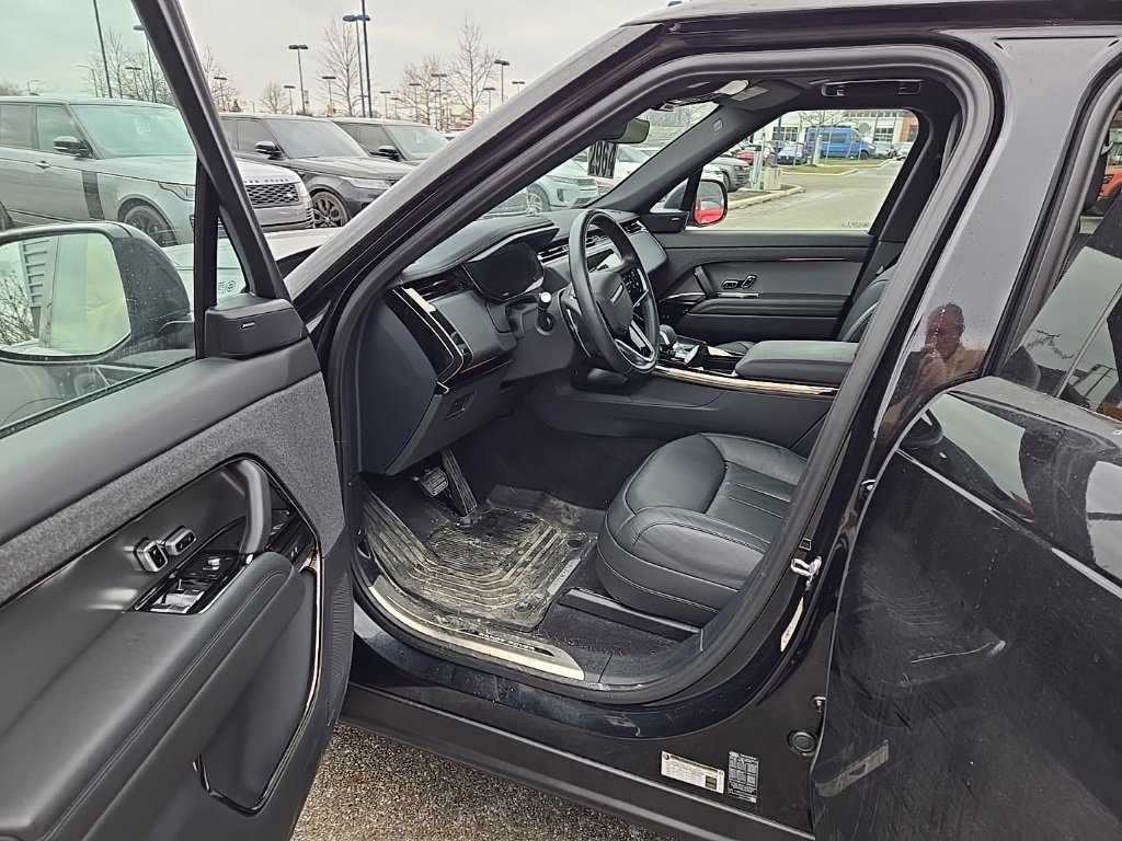 Certified 2025 Land Rover Range Rover Sport S image 16