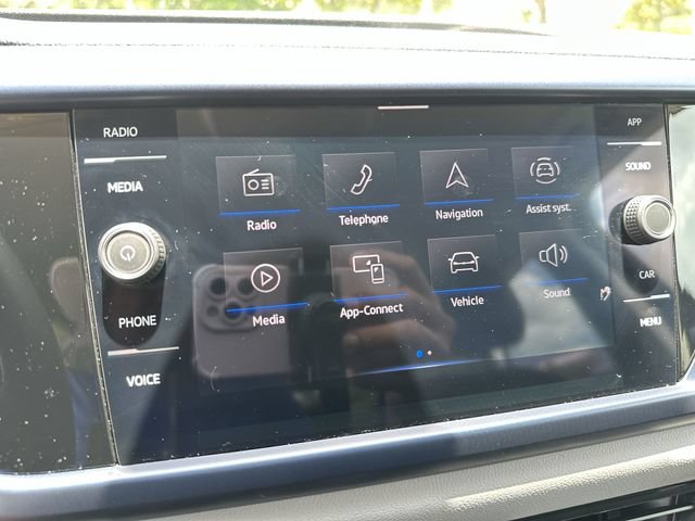 Used 2023 Volkswagen Taos SE w/ Black Wheel Package FWD image 18
