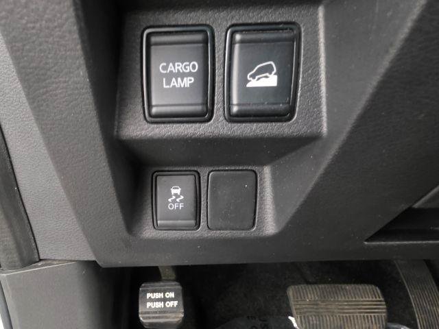 Used 2023 Nissan Frontier SV w/ Technology Package AWD/4WD image 18