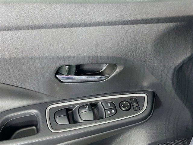 New 2025 Nissan Versa SR w/ Trunk Package image 17