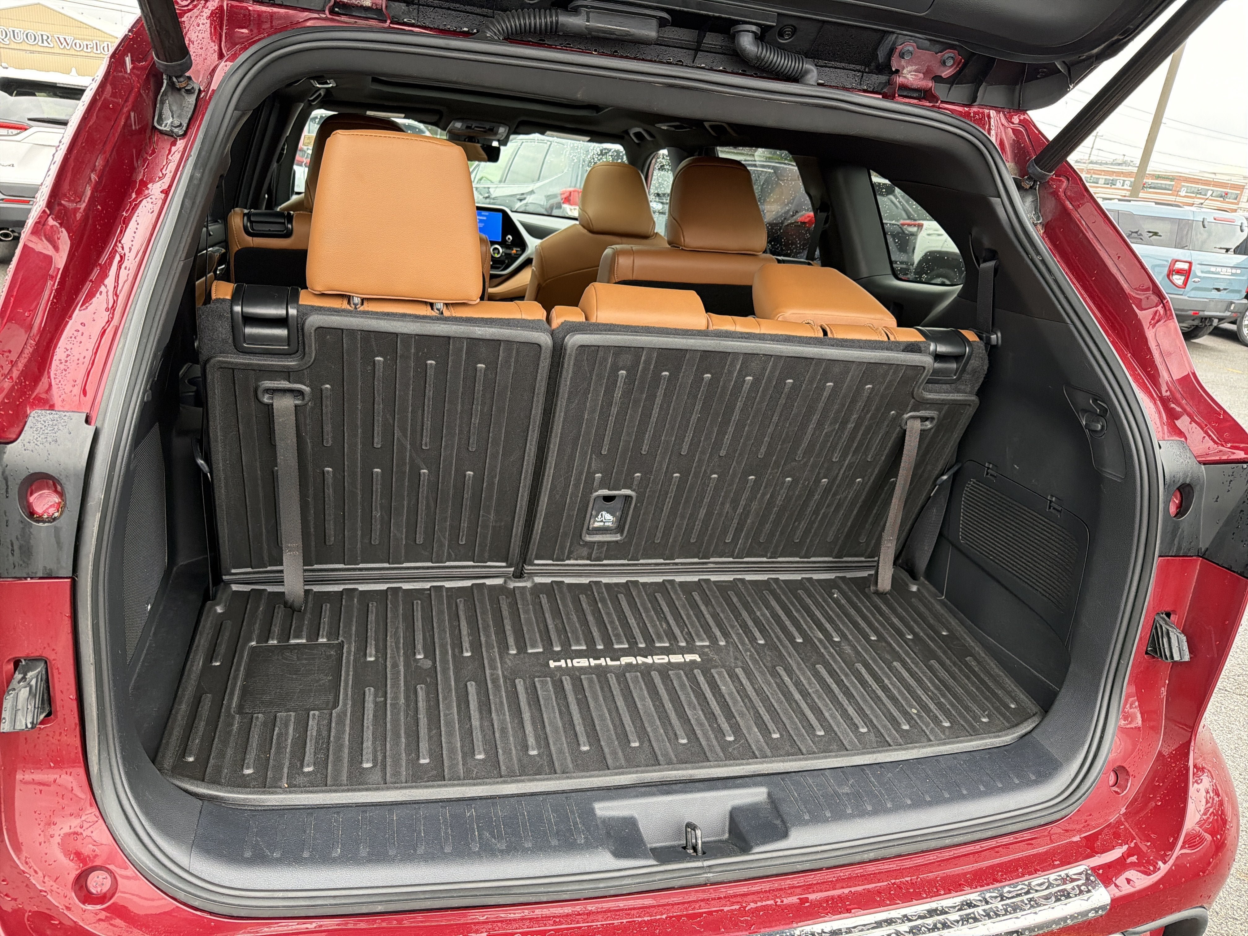 Used 2023 Toyota Highlander Platinum AWD/4WD image 30