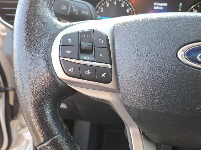 Used 2023 Ford Explorer XLT w/ Equipment Group 202A AWD/4WD image 21