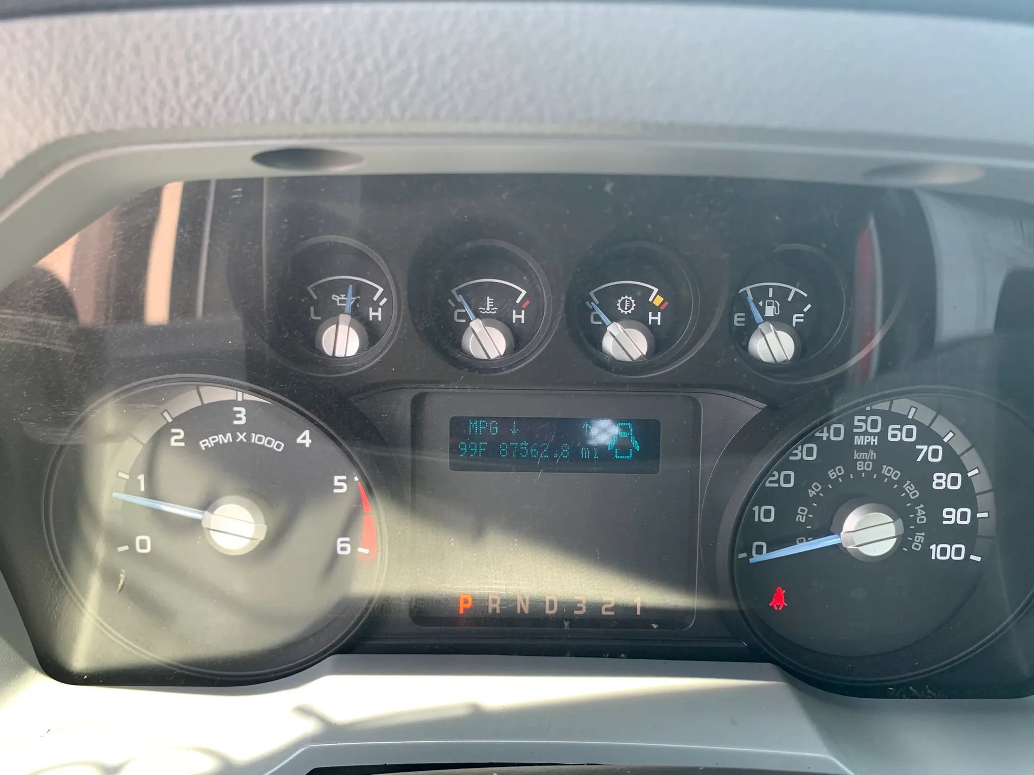 Used 2015 Ford F550 4x4 Regular Cab Super Duty image 12
