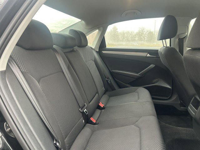 Used 2015 Volkswagen Passat 1.8T S image 24