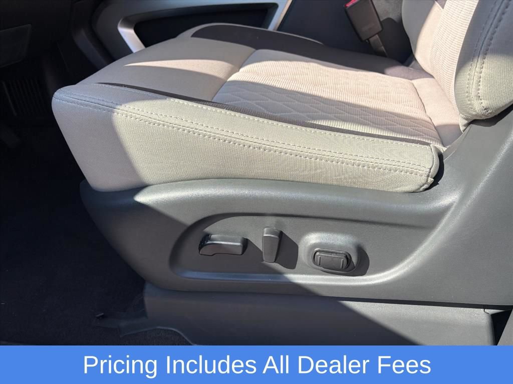 Certified 2024 Nissan Titan SV w/ SV Convenience Package RWD image 18