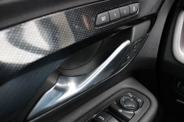 Used 2023 GMC Terrain AT4 image 7