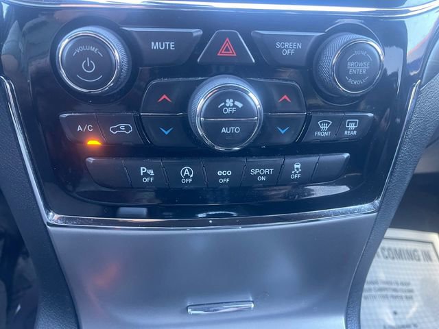 Used 2020 Jeep Grand Cherokee Altitude image 23