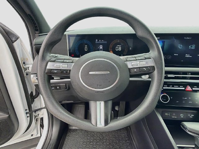 Used 2025 Hyundai Santa Cruz SEL FWD image 11