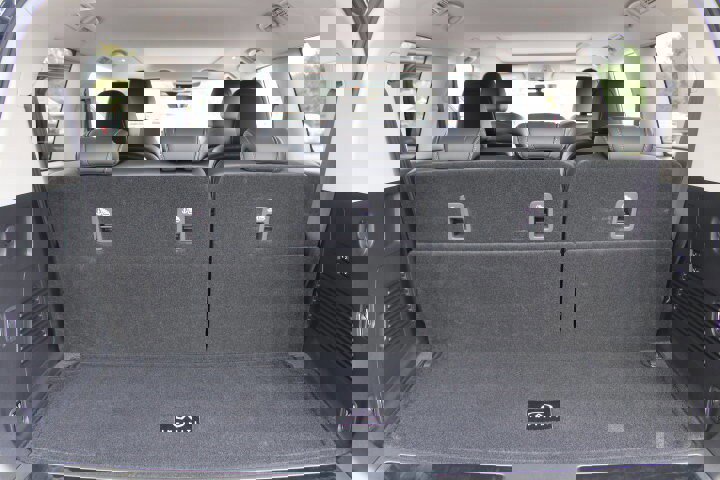 Used 2025 INFINITI QX80 Pure w/ Cargo Package image 32