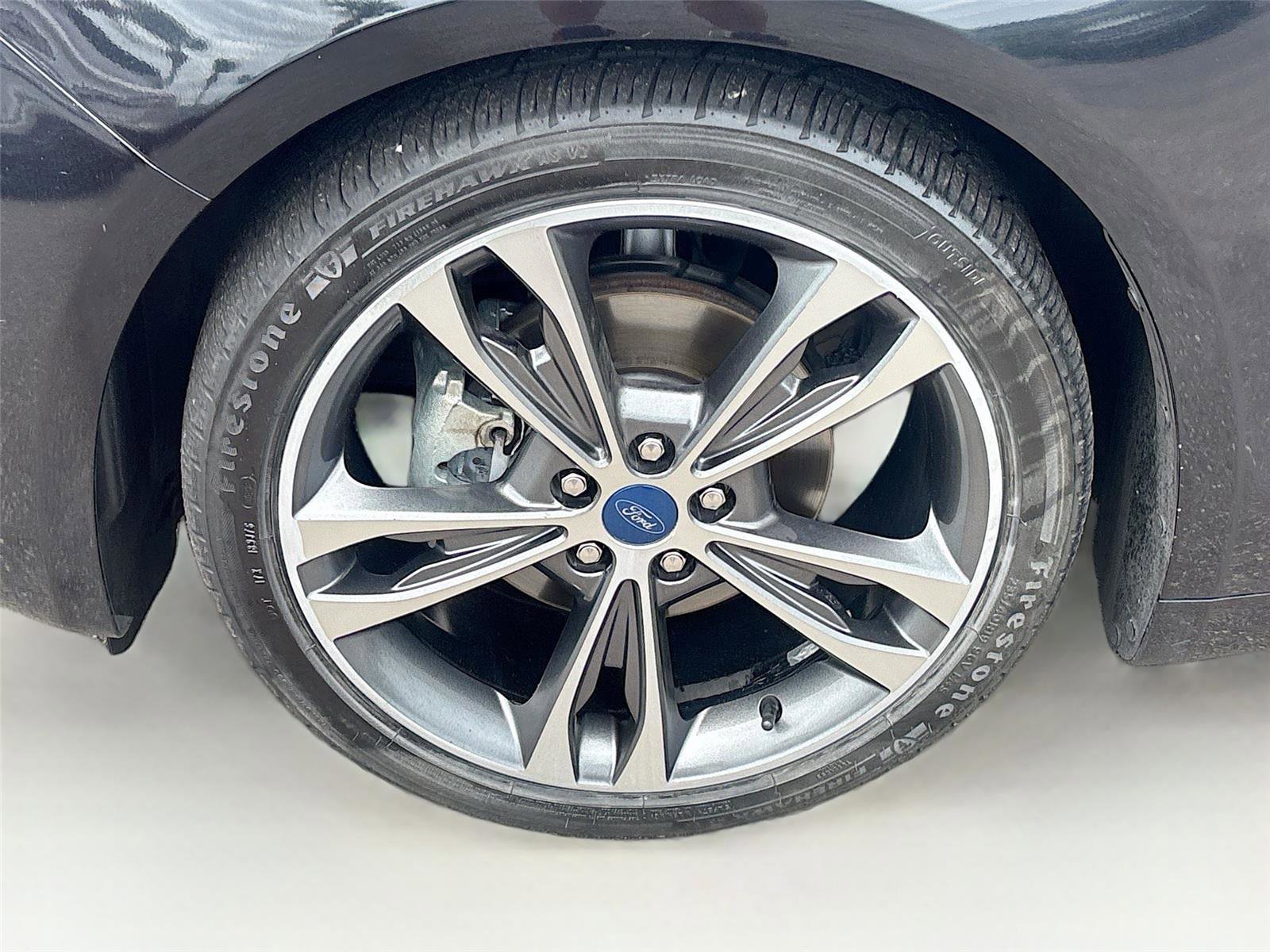 Used 2020 Ford Fusion Titanium AWD/4WD image 32