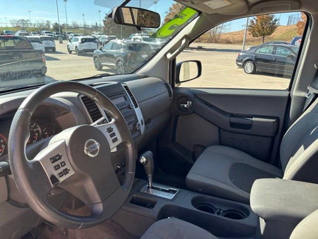Used 2015 Nissan Xterra X image 24