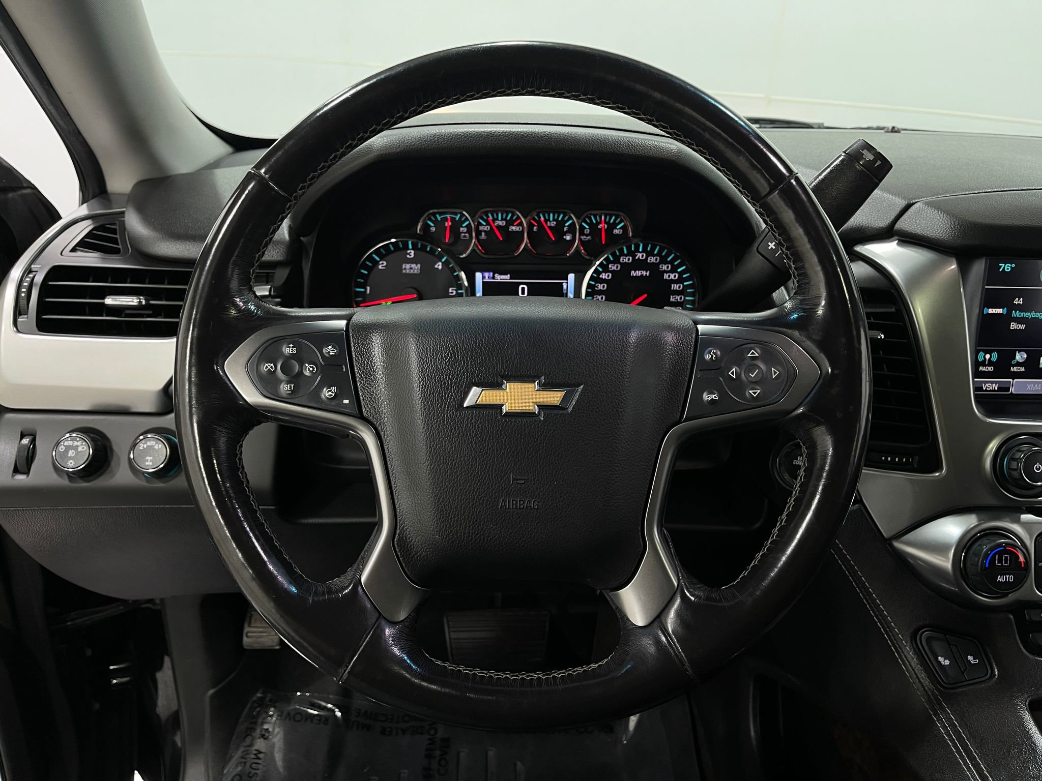 Used 2018 Chevrolet Tahoe LT w/ Luxury Package AWD/4WD image 22