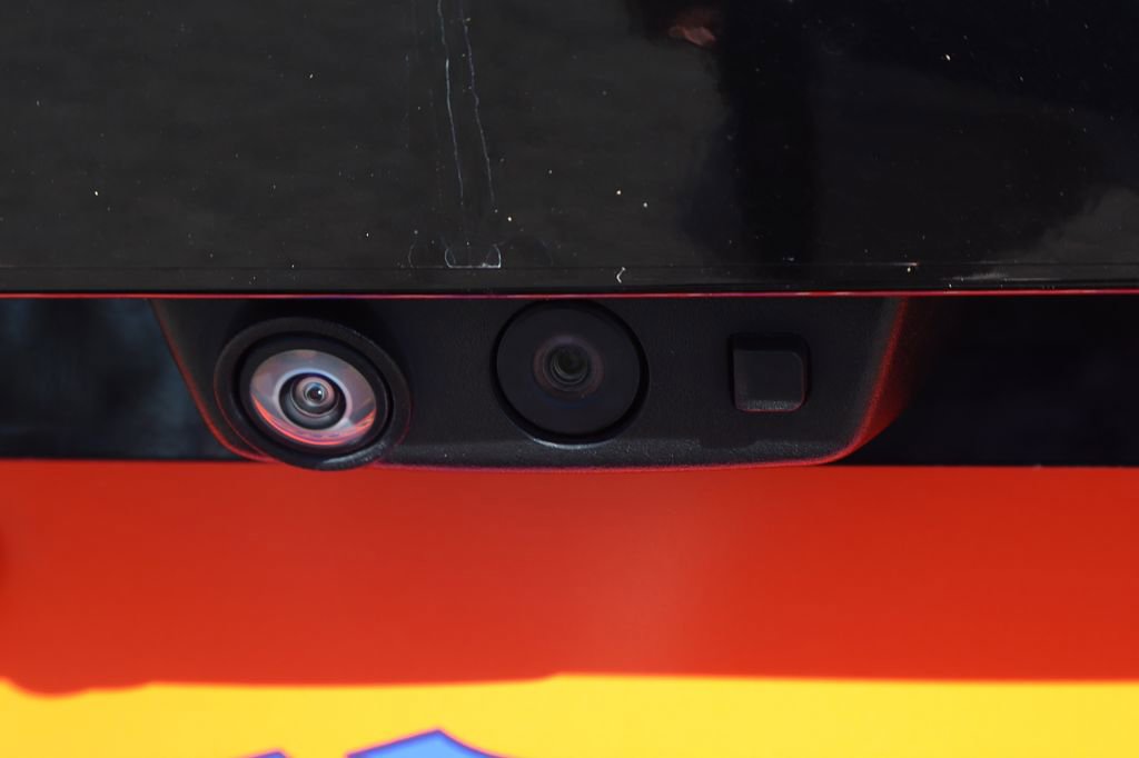 Used 2023 Cadillac Escalade Sport Platinum w/ LPO, ONYX Package AWD/4WD image 67