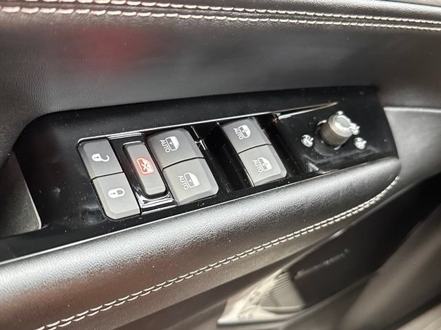 New 2026 Jeep Grand Wagoneer L Limited AWD/4WD image 16